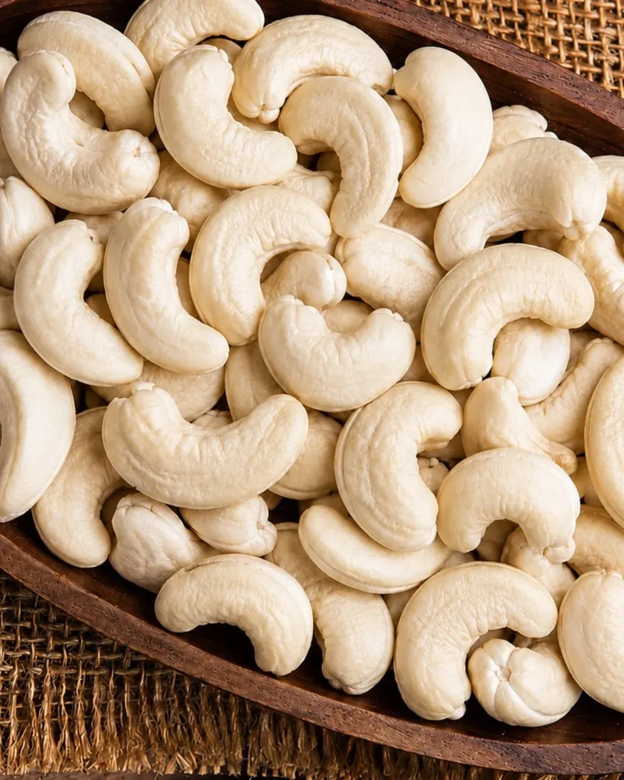 Cashews in bulk, ready for wholesale orders
